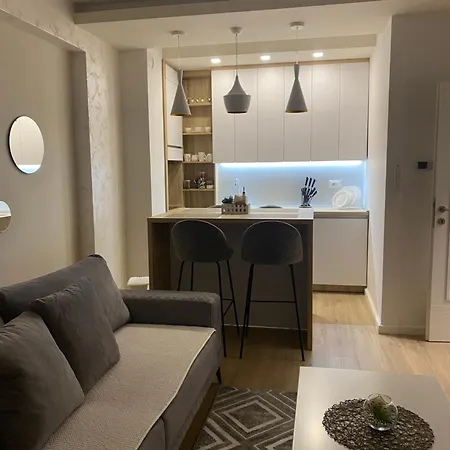 Апартаменты Max 9 *